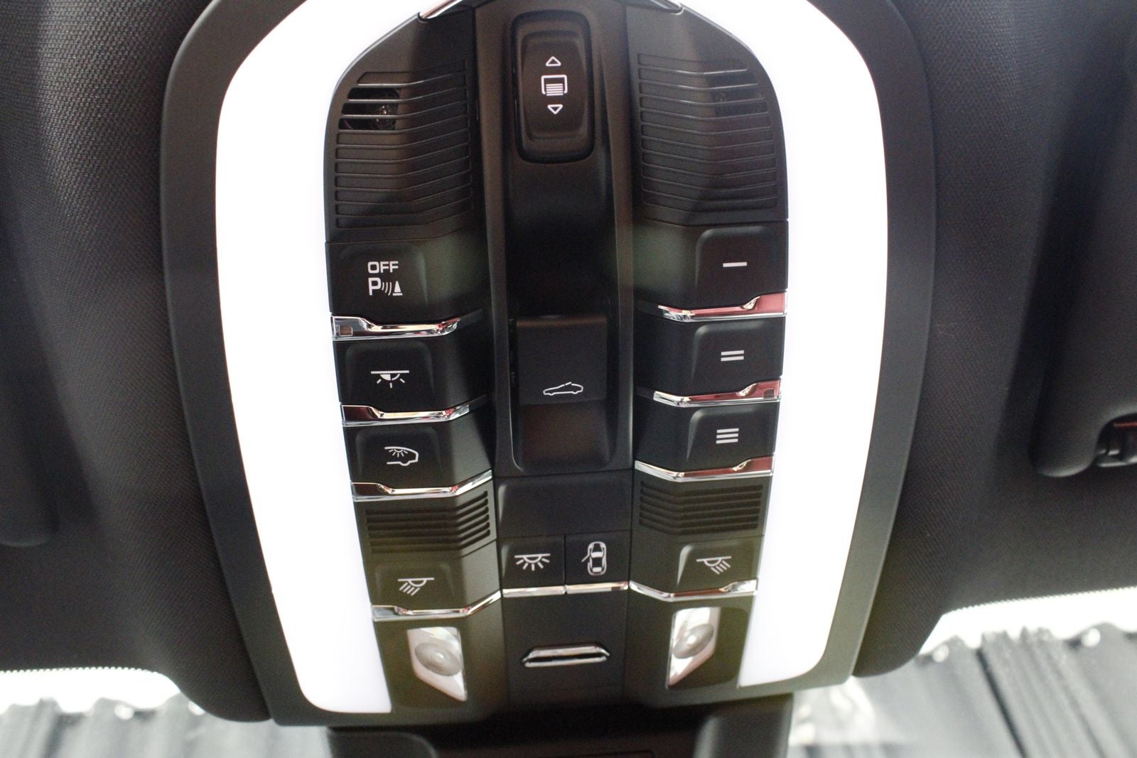 2026 Porsche Macan Macan S