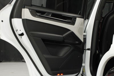 2025 Porsche Cayenne Cayenne GTS