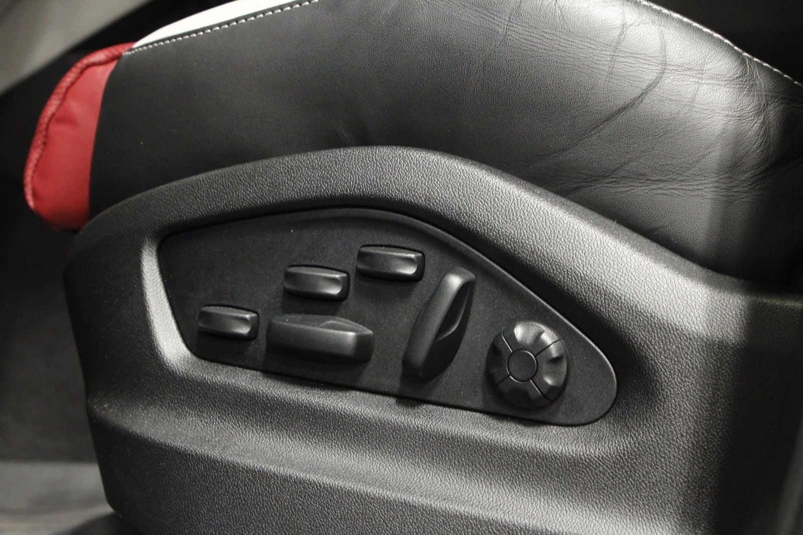 2025 Porsche Cayenne Cayenne GTS