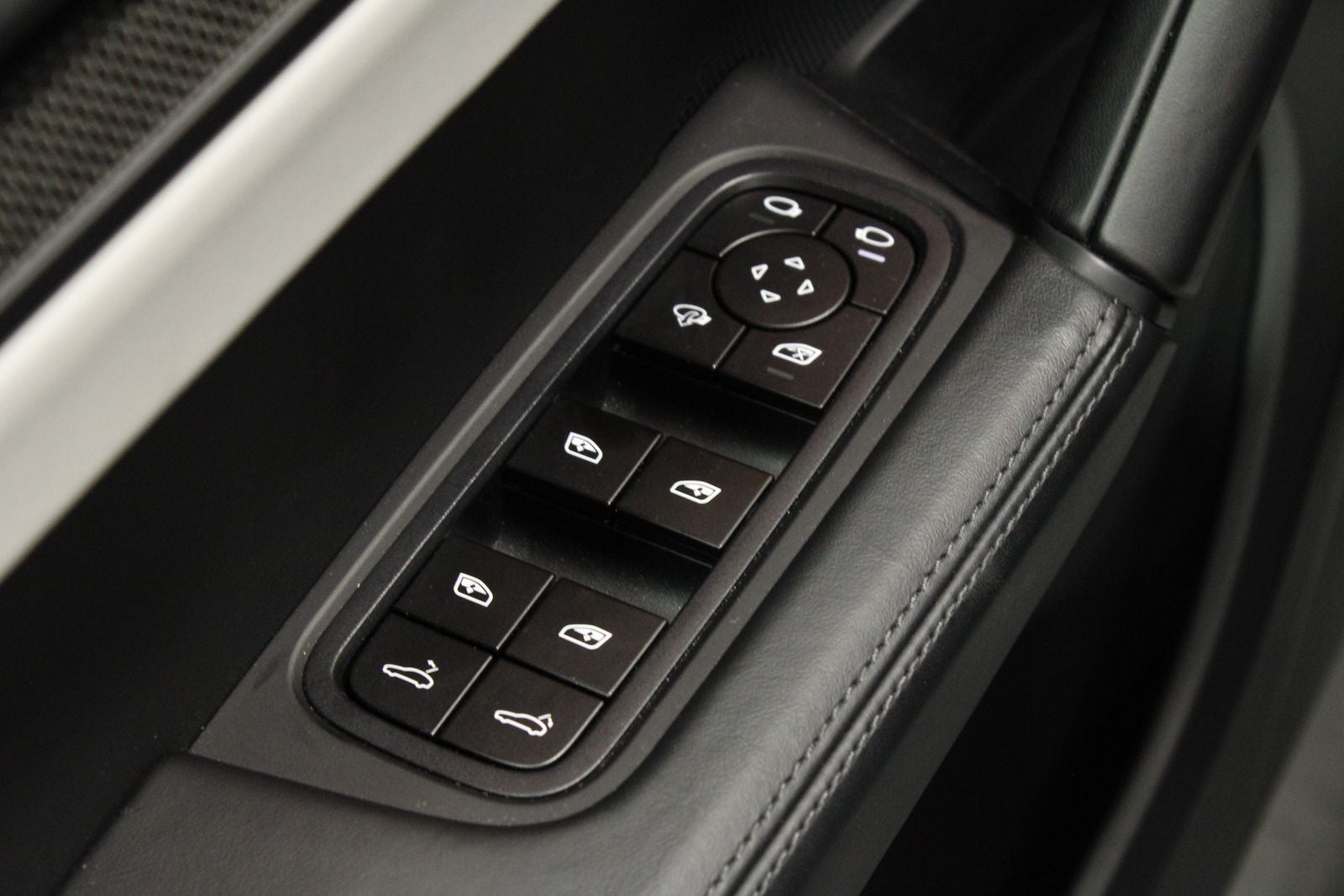 2025 Porsche Cayenne Cayenne GTS
