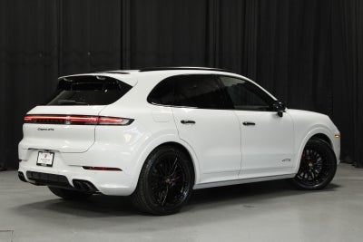 2025 Porsche Cayenne Cayenne GTS