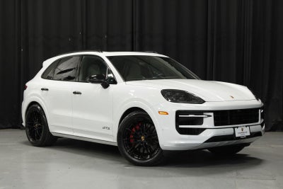 2025 Porsche Cayenne Cayenne GTS