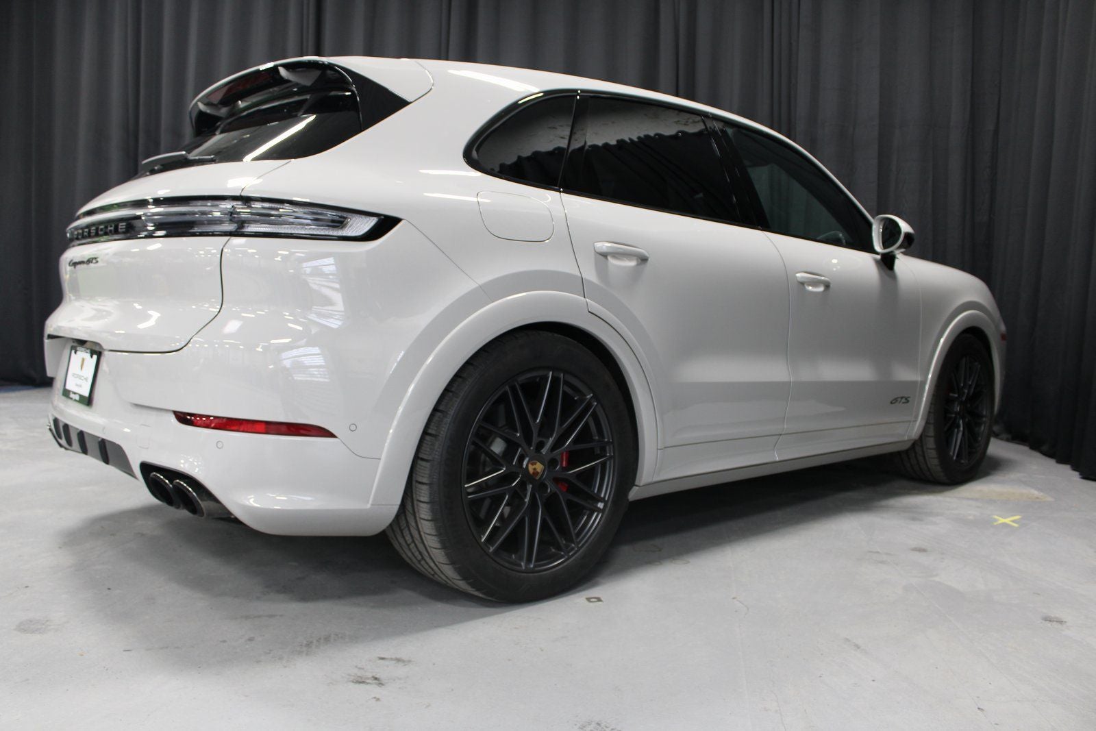 2025 Porsche Cayenne GTS