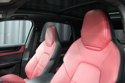 2025 Porsche Cayenne GTS