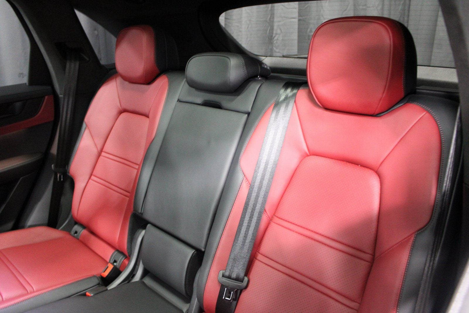 2025 Porsche Cayenne GTS