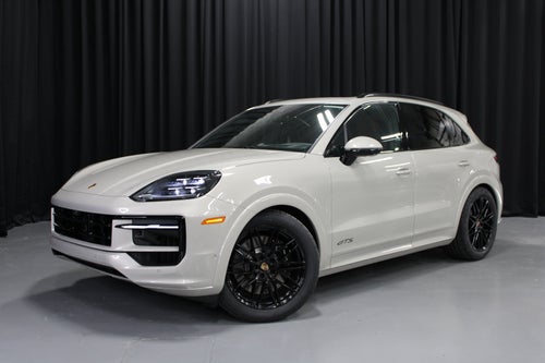 2025 Porsche Cayenne GTS