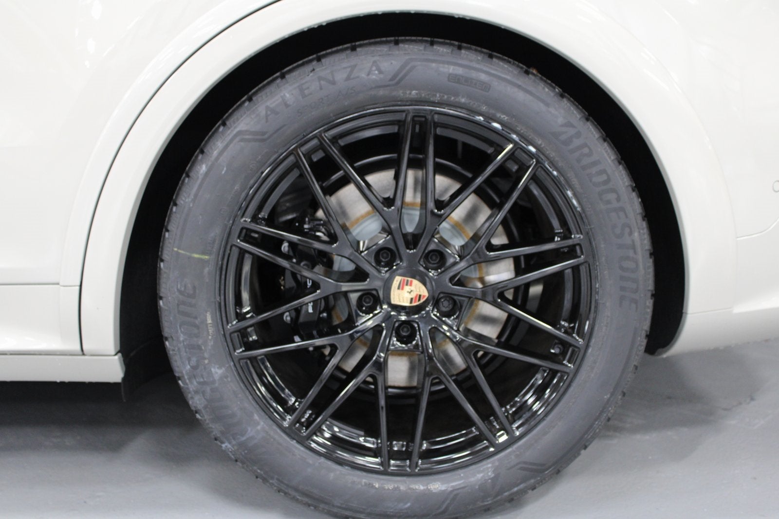 2025 Porsche Cayenne GTS