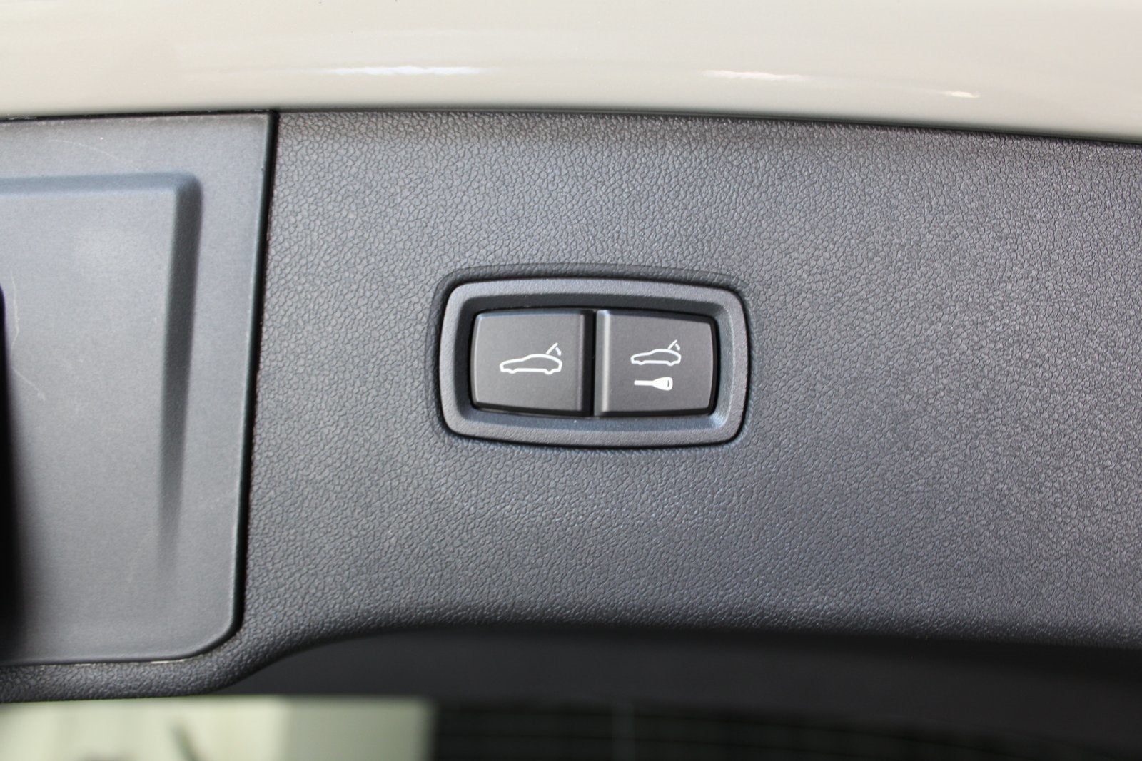 2025 Porsche Cayenne GTS