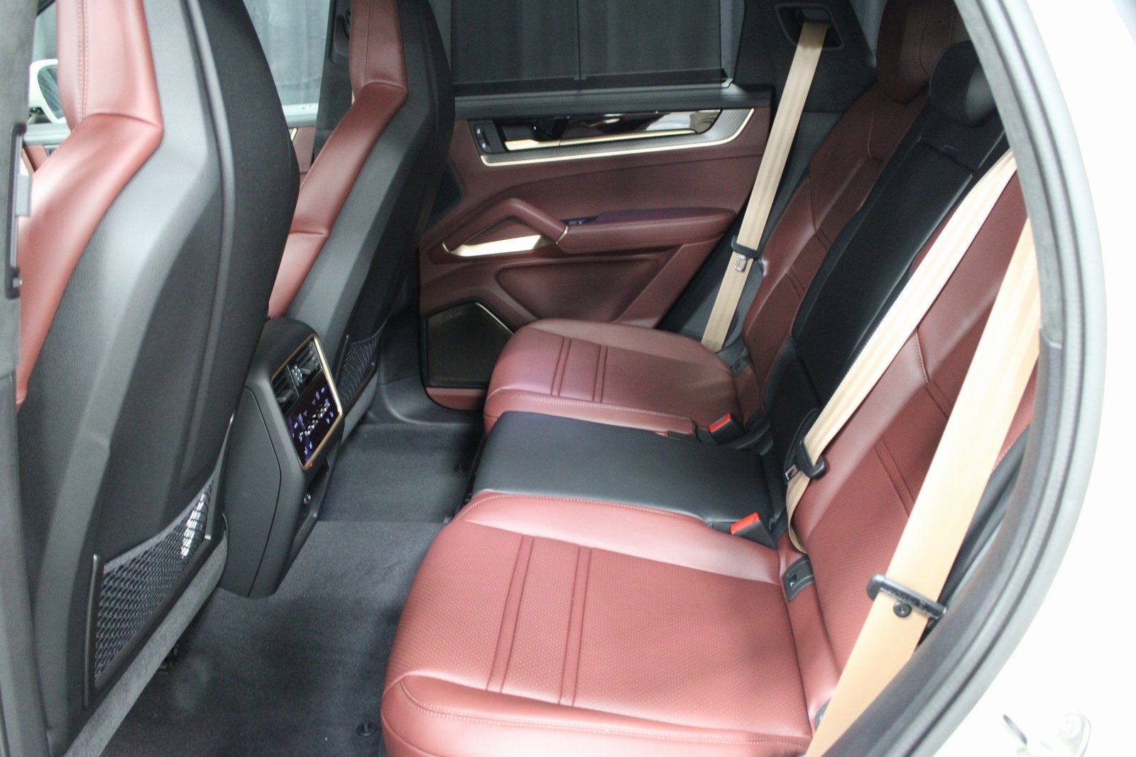 2025 Porsche Cayenne GTS