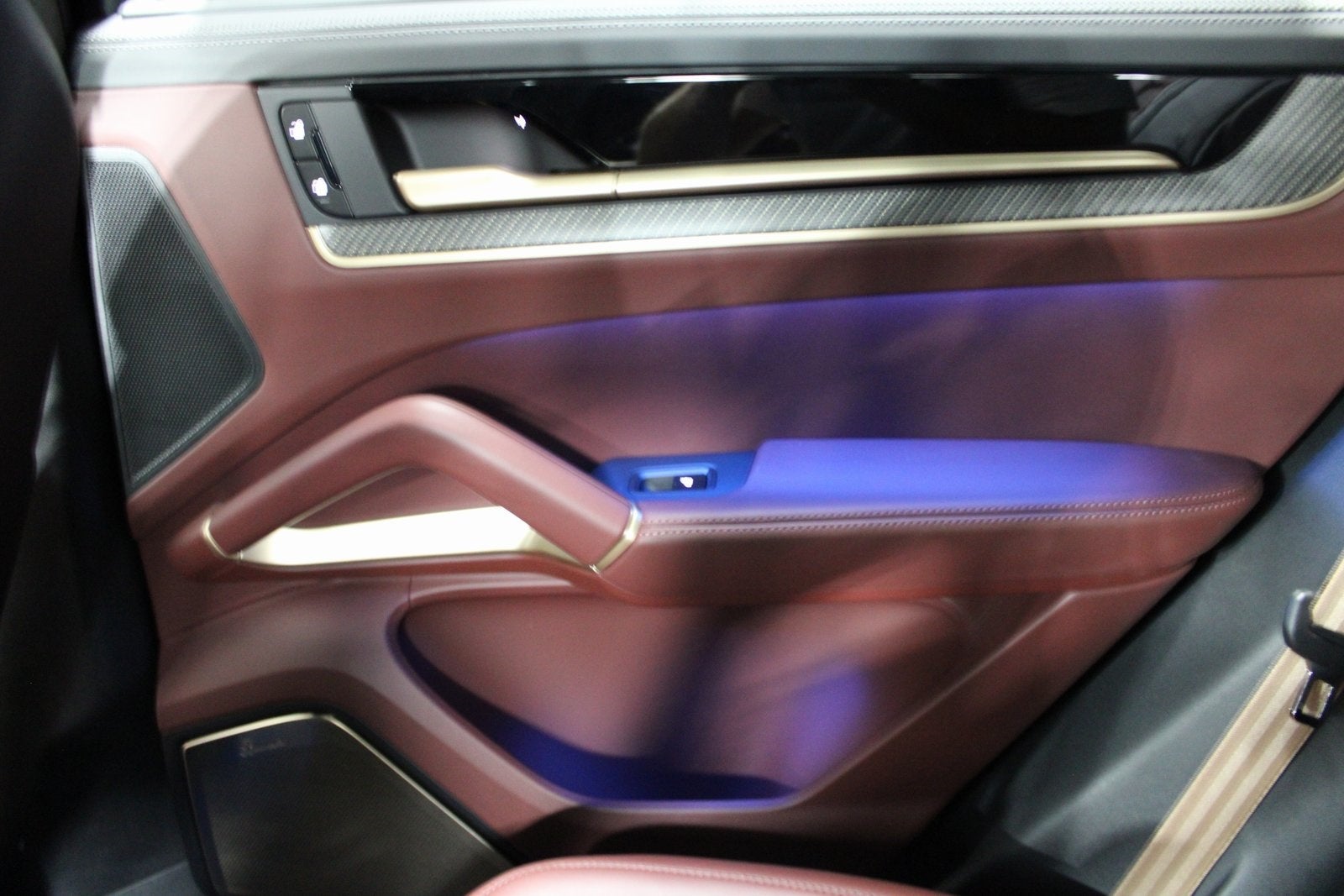 2025 Porsche Cayenne GTS