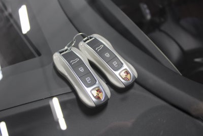 2025 Porsche Cayenne GTS