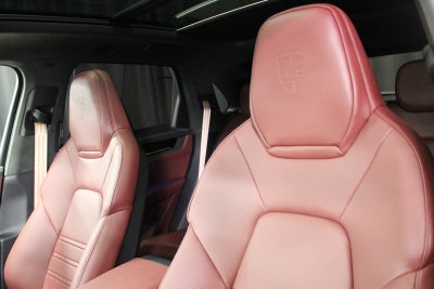 2025 Porsche Cayenne GTS