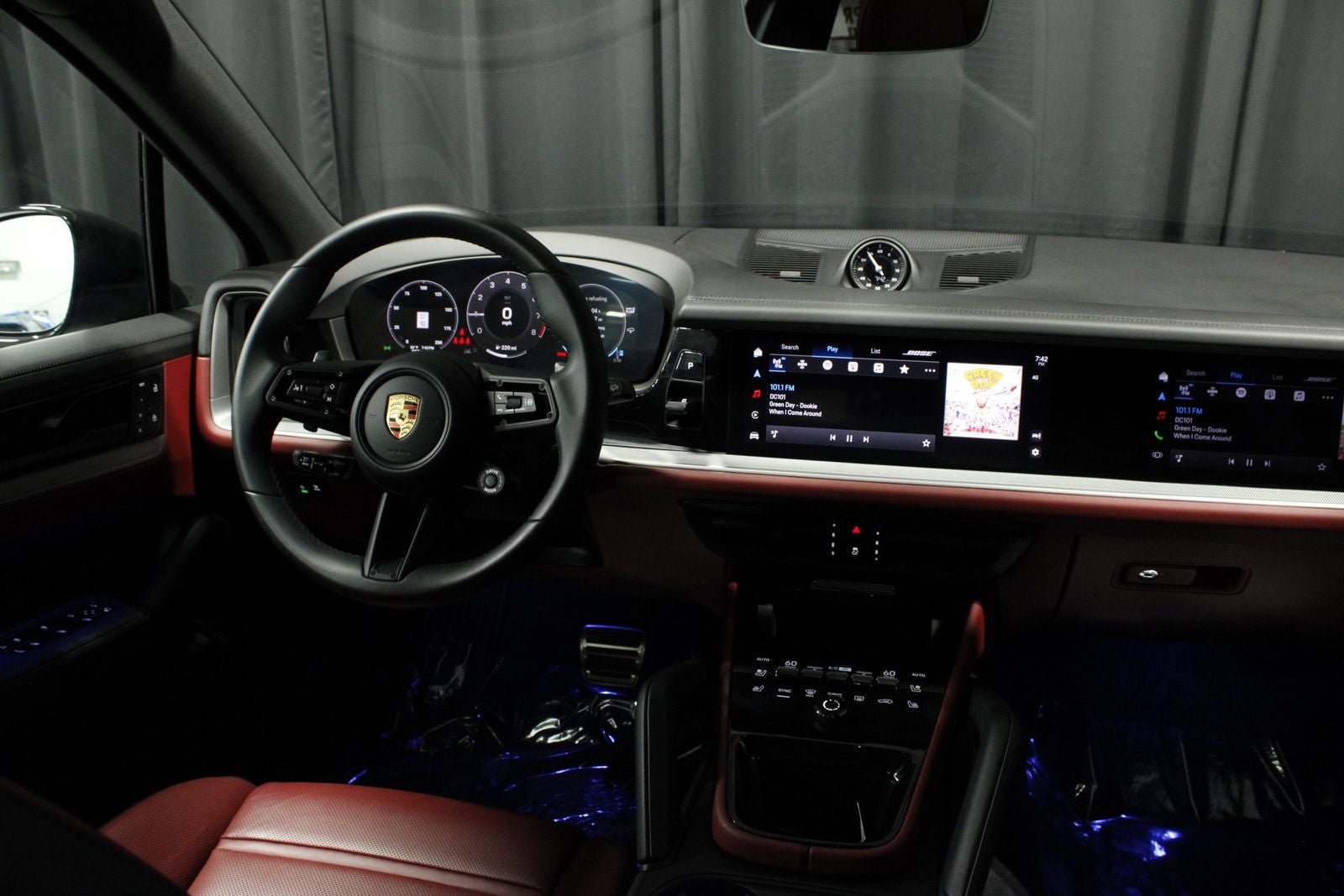 2024 Porsche Cayenne S