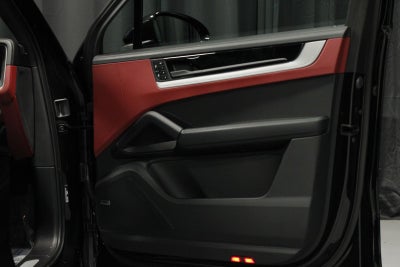 2024 Porsche Cayenne S