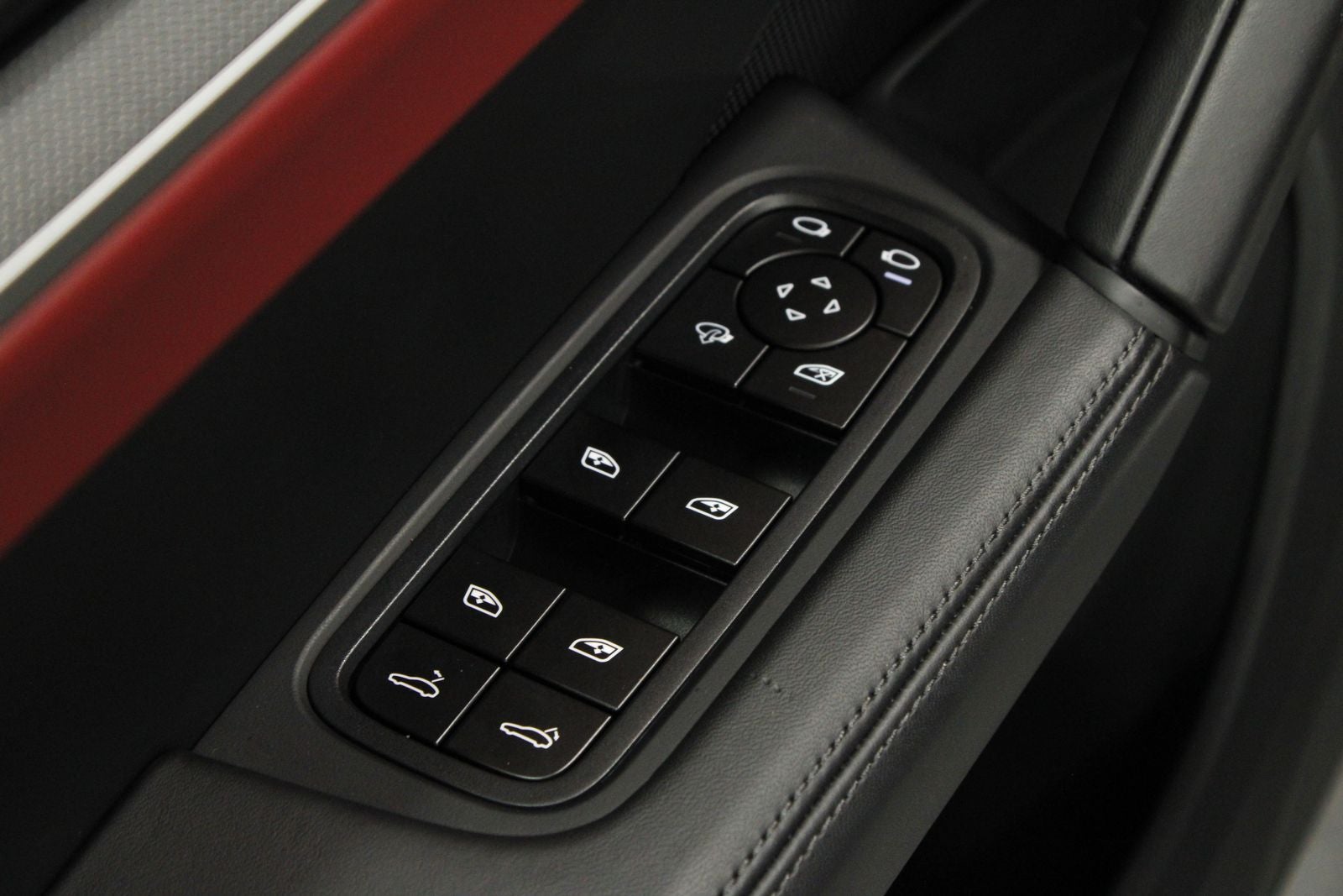2024 Porsche Cayenne S