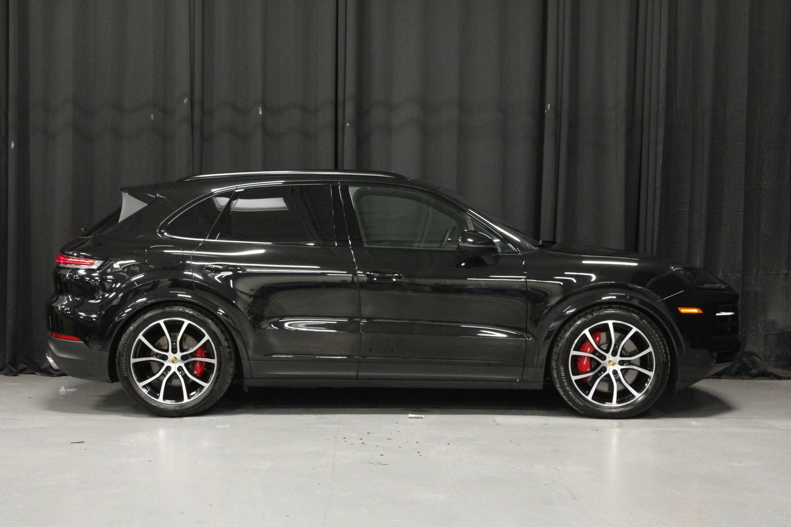 2024 Porsche Cayenne S