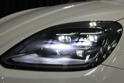 2025 Porsche Cayenne E-Hybrid Turbo