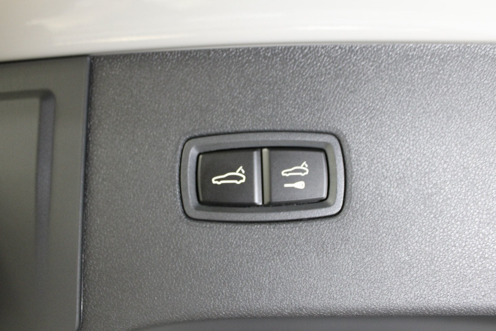 2025 Porsche Cayenne E-Hybrid Turbo