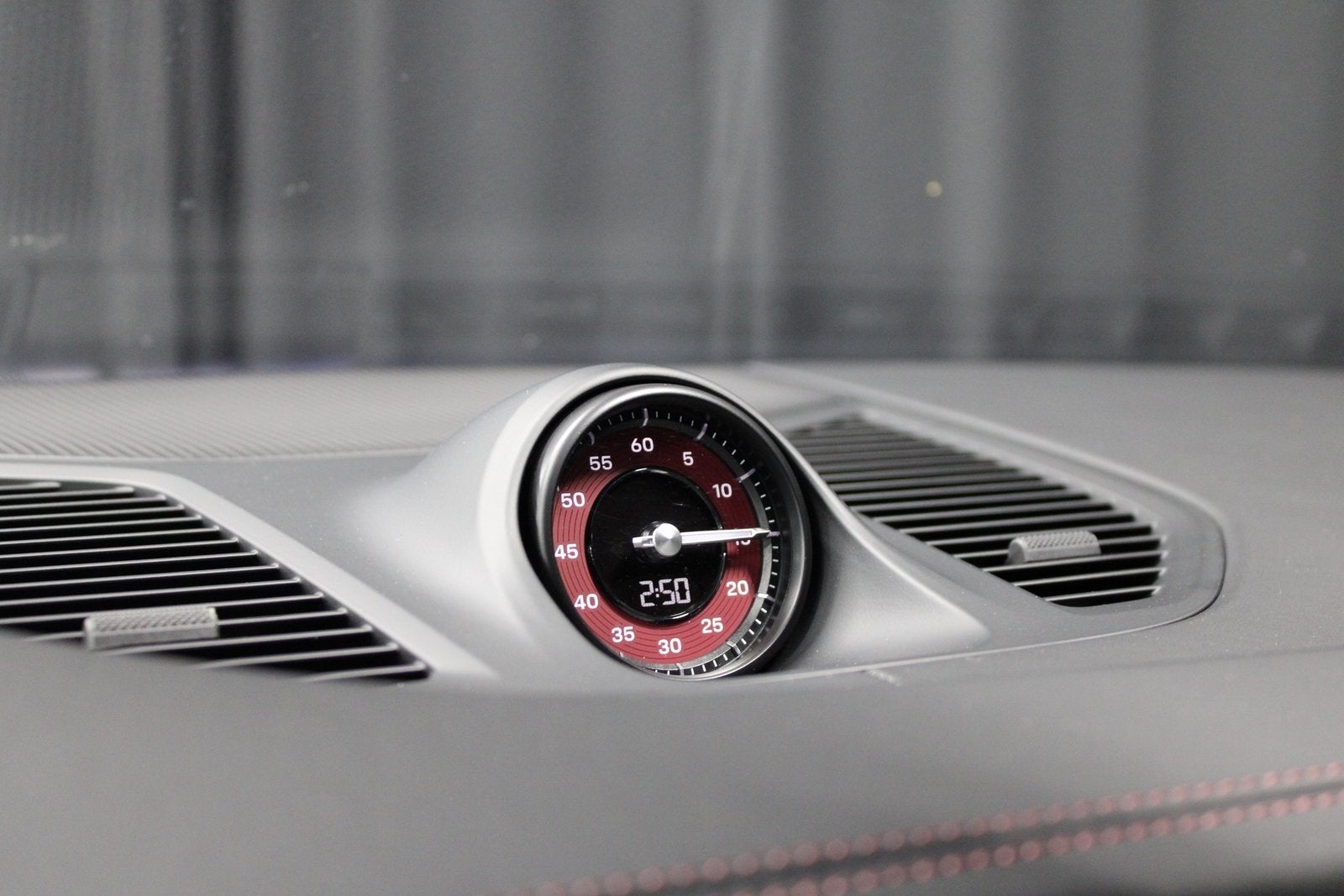 2025 Porsche Cayenne E-Hybrid Turbo