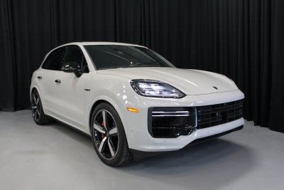 2025 Porsche Cayenne E-Hybrid Turbo