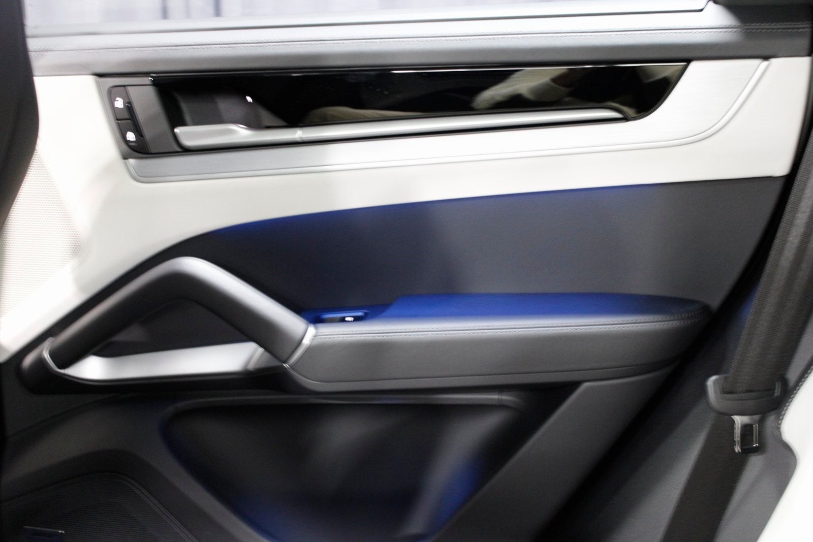 2026 Porsche Cayenne E-Hybrid S