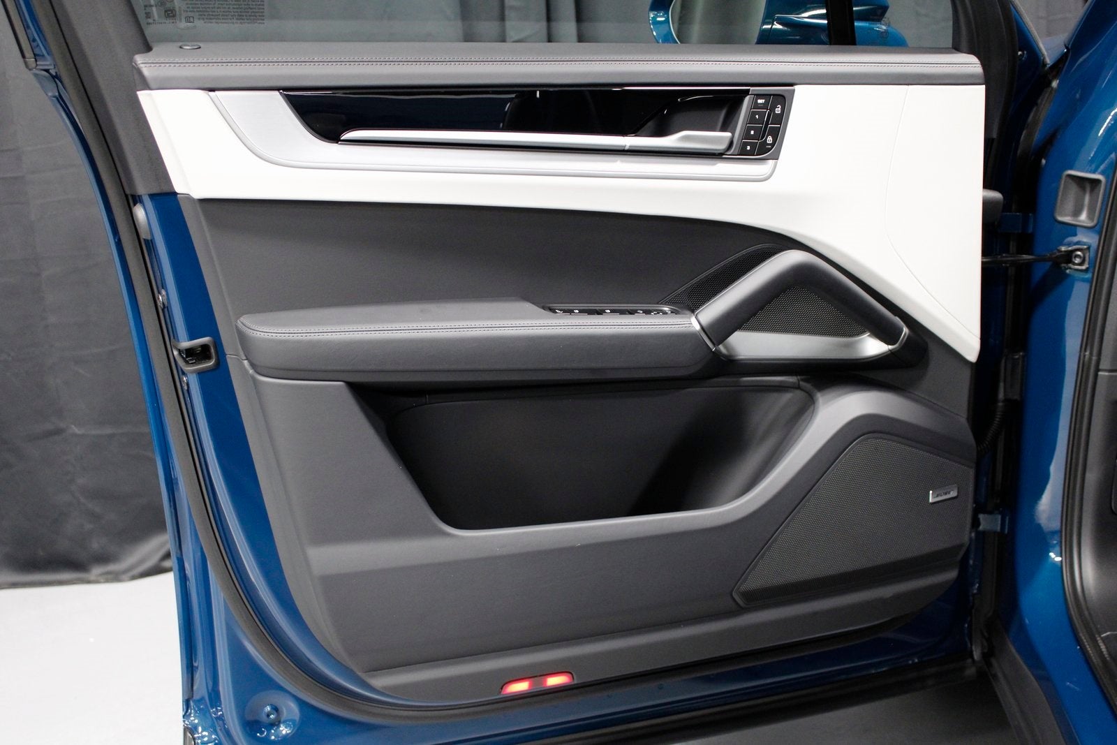 2026 Porsche Cayenne E-Hybrid S