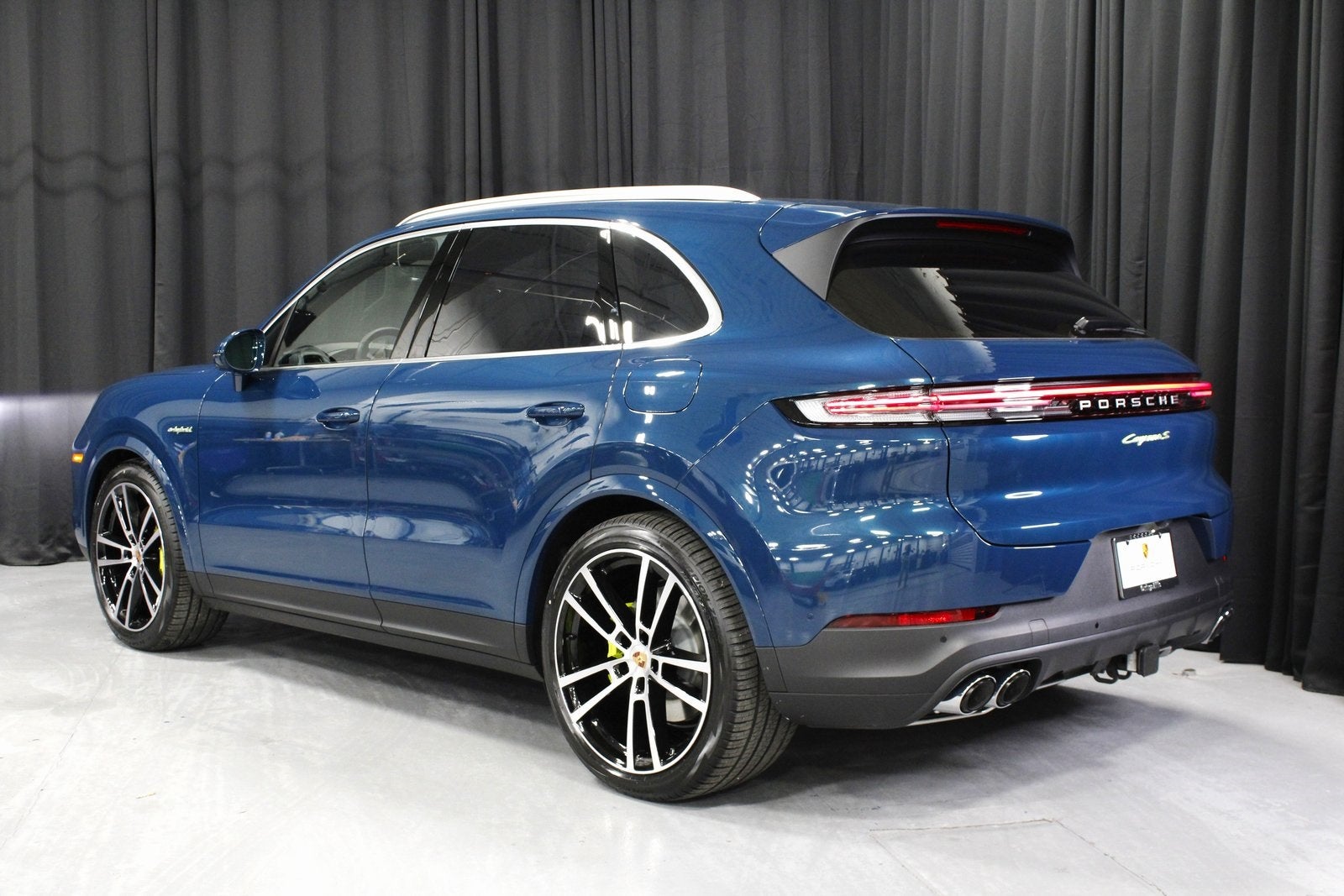 2026 Porsche Cayenne E-Hybrid S