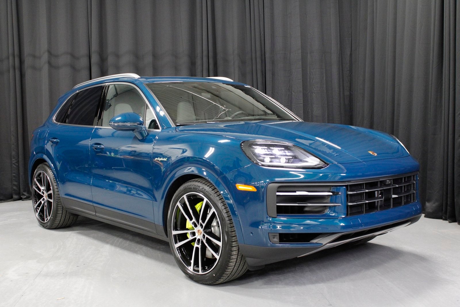 2026 Porsche Cayenne E-Hybrid S