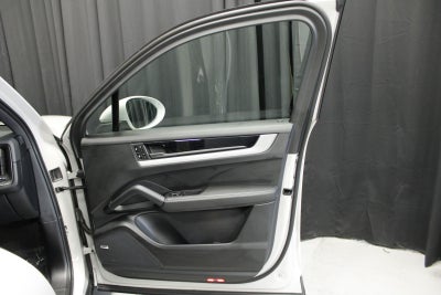 2026 Porsche Cayenne S E-Hybrid