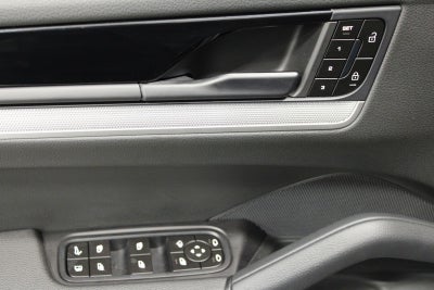 2026 Porsche Cayenne S E-Hybrid
