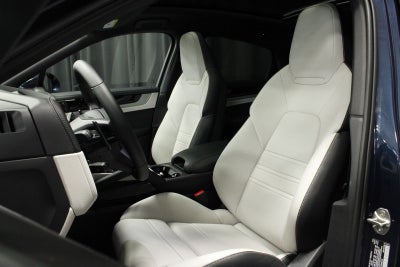 2026 Porsche Cayenne Cayenne Coupe