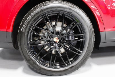 2026 Porsche Cayenne Coupe Base