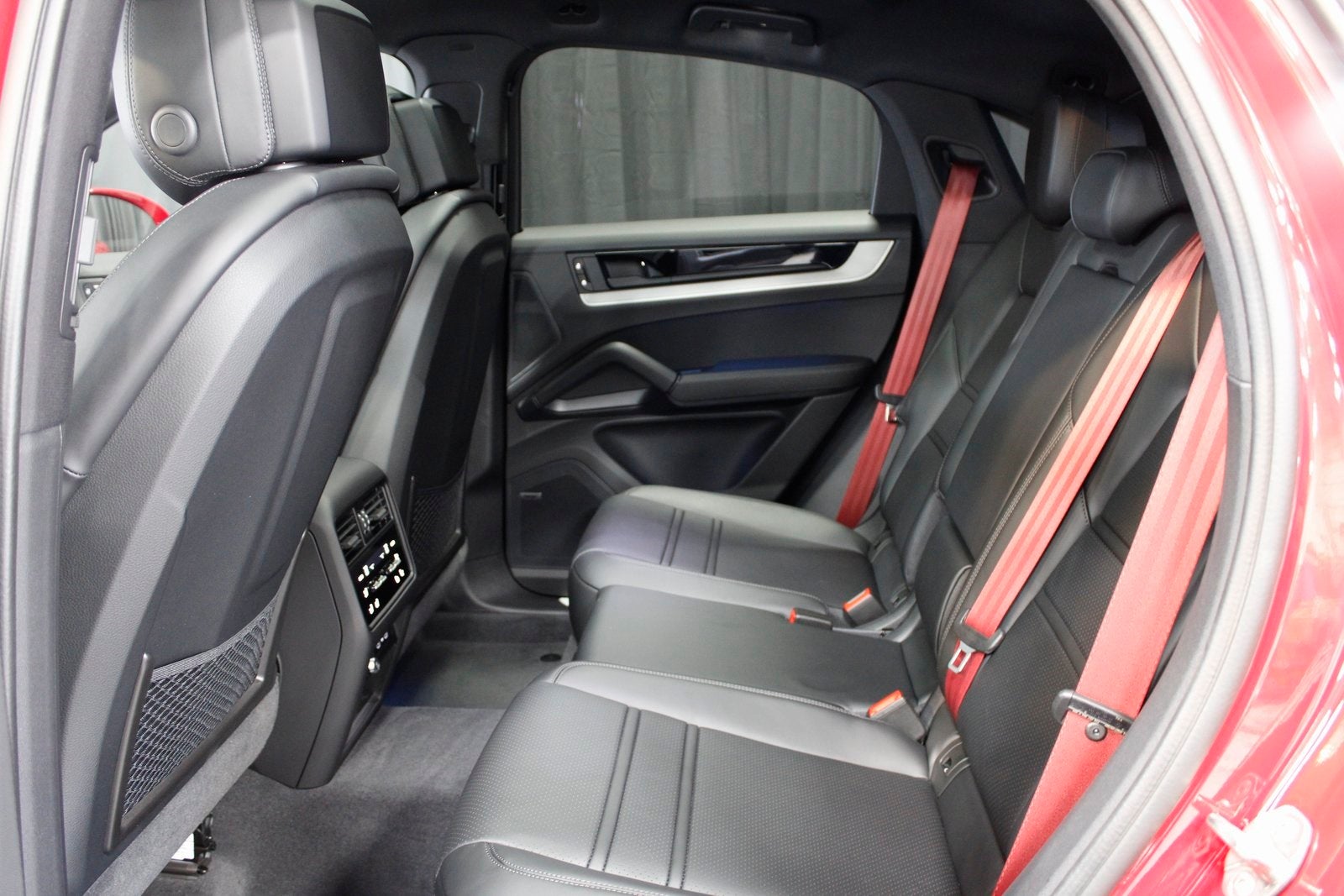 2026 Porsche Cayenne Coupe Base