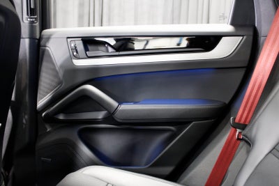 2026 Porsche Cayenne Coupe Base