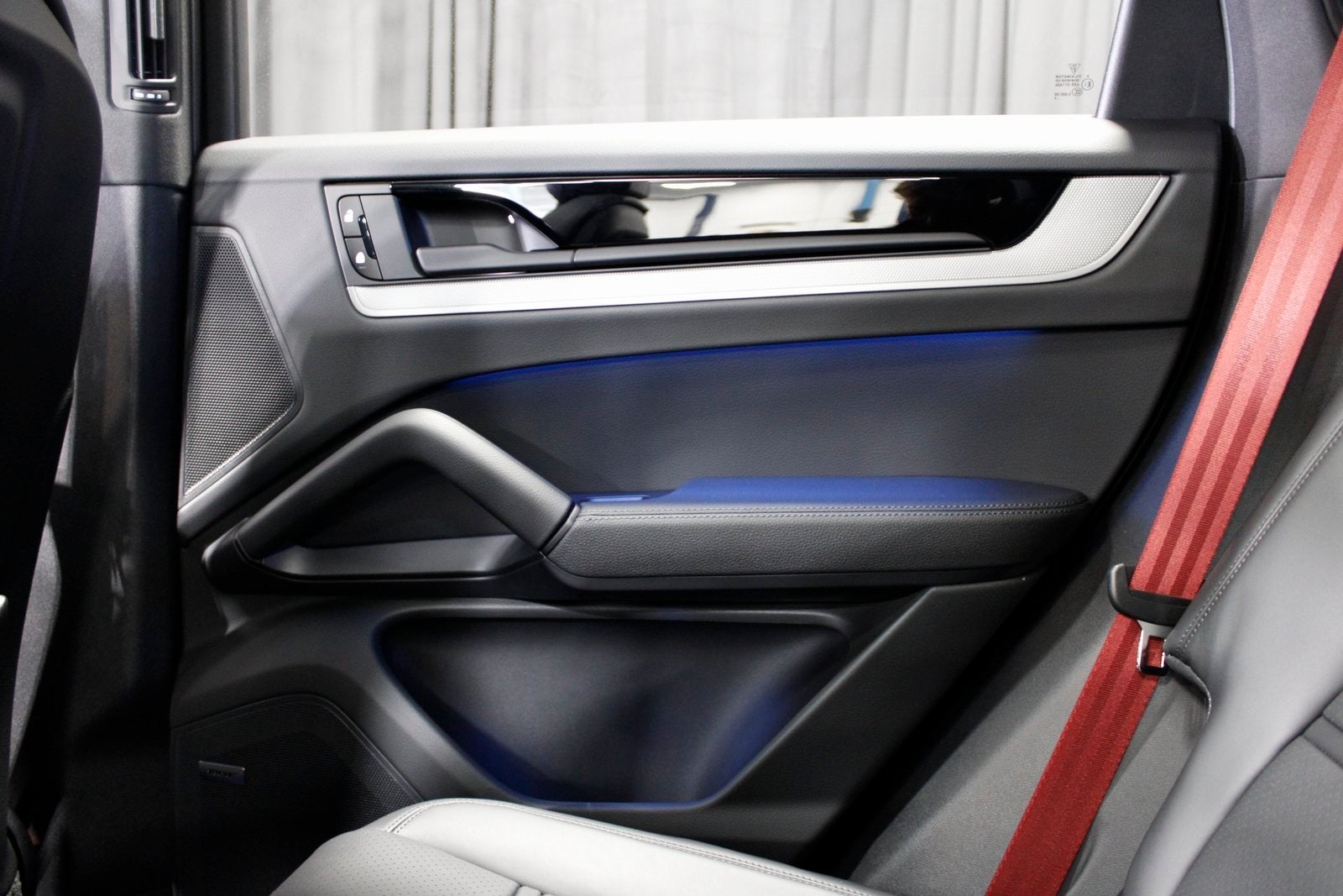 2026 Porsche Cayenne Coupe Base