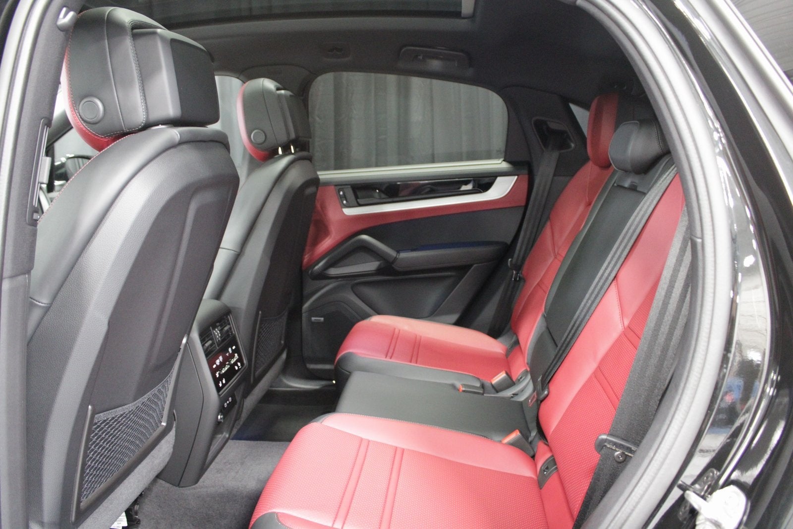 2026 Porsche Cayenne E-Hybrid Coupe Base