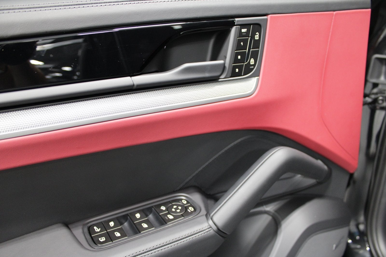 2026 Porsche Cayenne E-Hybrid Coupe Base