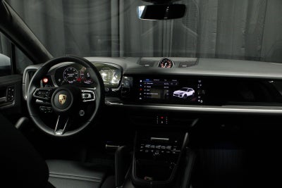 2025 Porsche Cayenne GTS Coupe