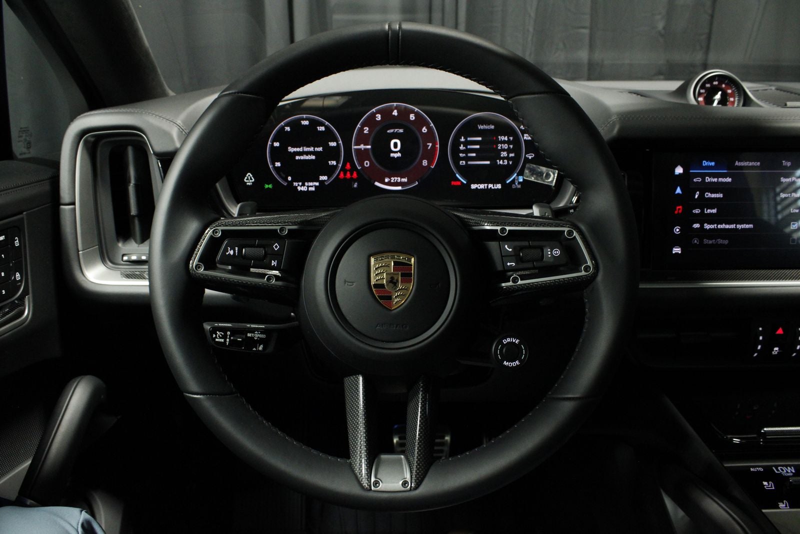 2025 Porsche Cayenne GTS Coupe