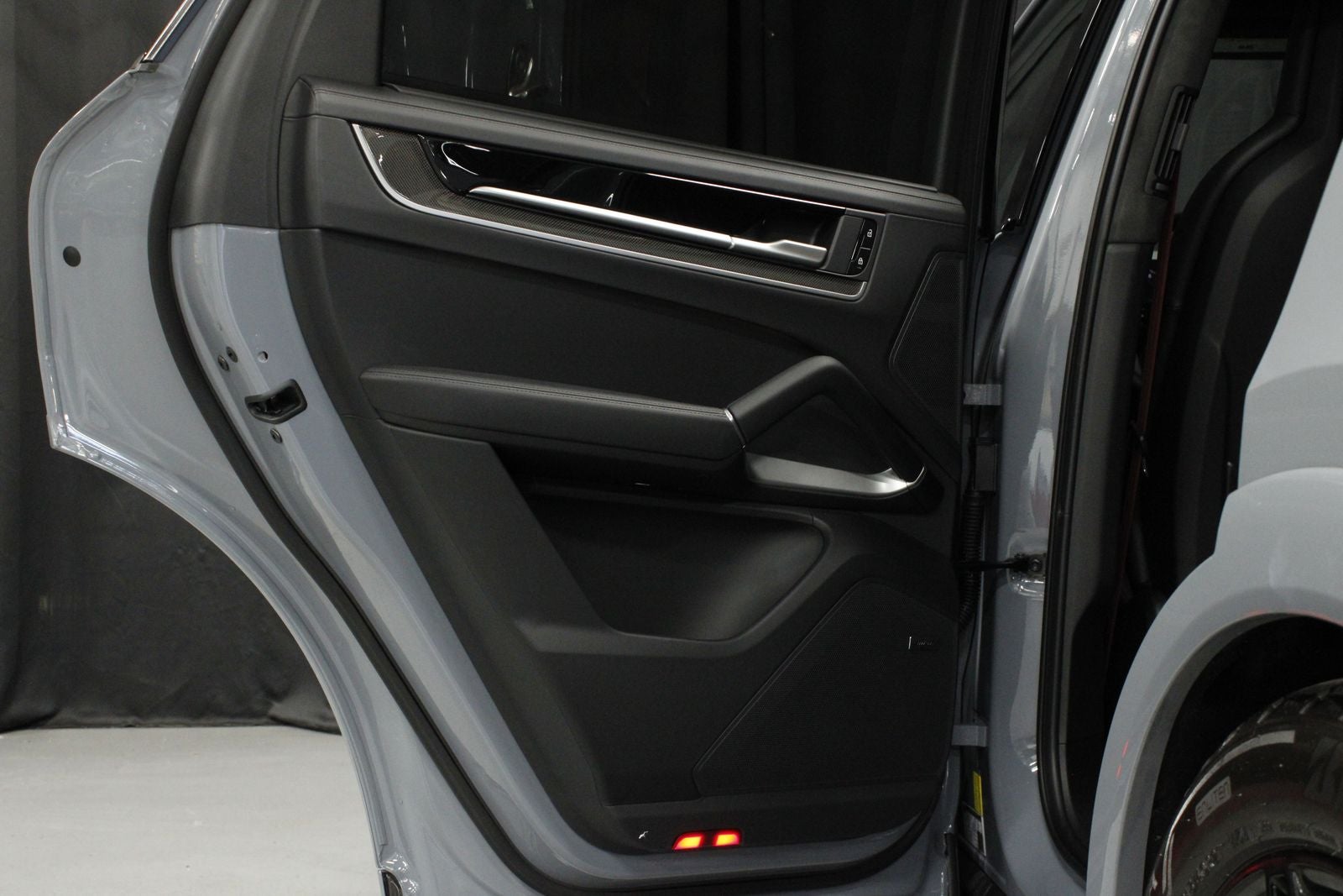 2025 Porsche Cayenne GTS Coupe