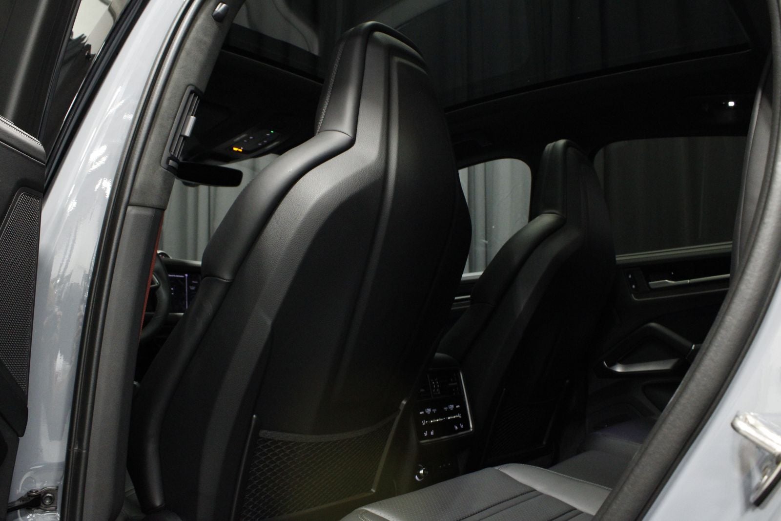 2025 Porsche Cayenne GTS Coupe
