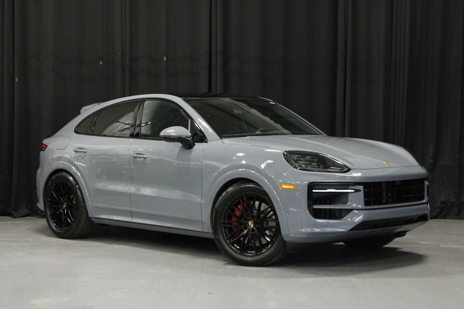 2025 Porsche Cayenne GTS Coupe