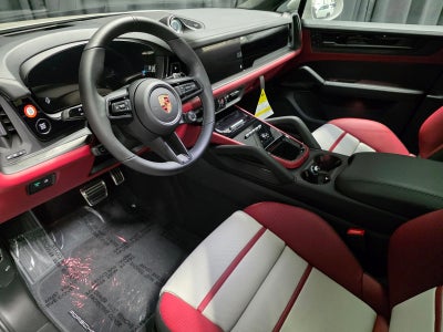 2026 Porsche Cayenne Coupe GTS