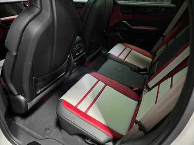 2026 Porsche Cayenne Coupe GTS