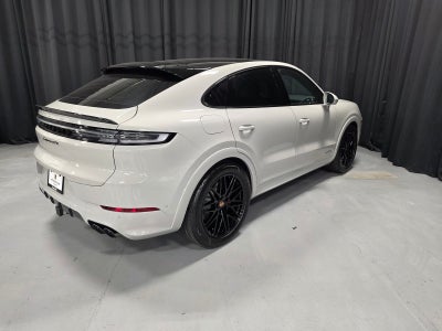 2026 Porsche Cayenne Coupe GTS