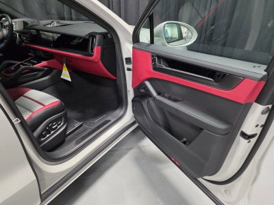 2026 Porsche Cayenne Coupe GTS