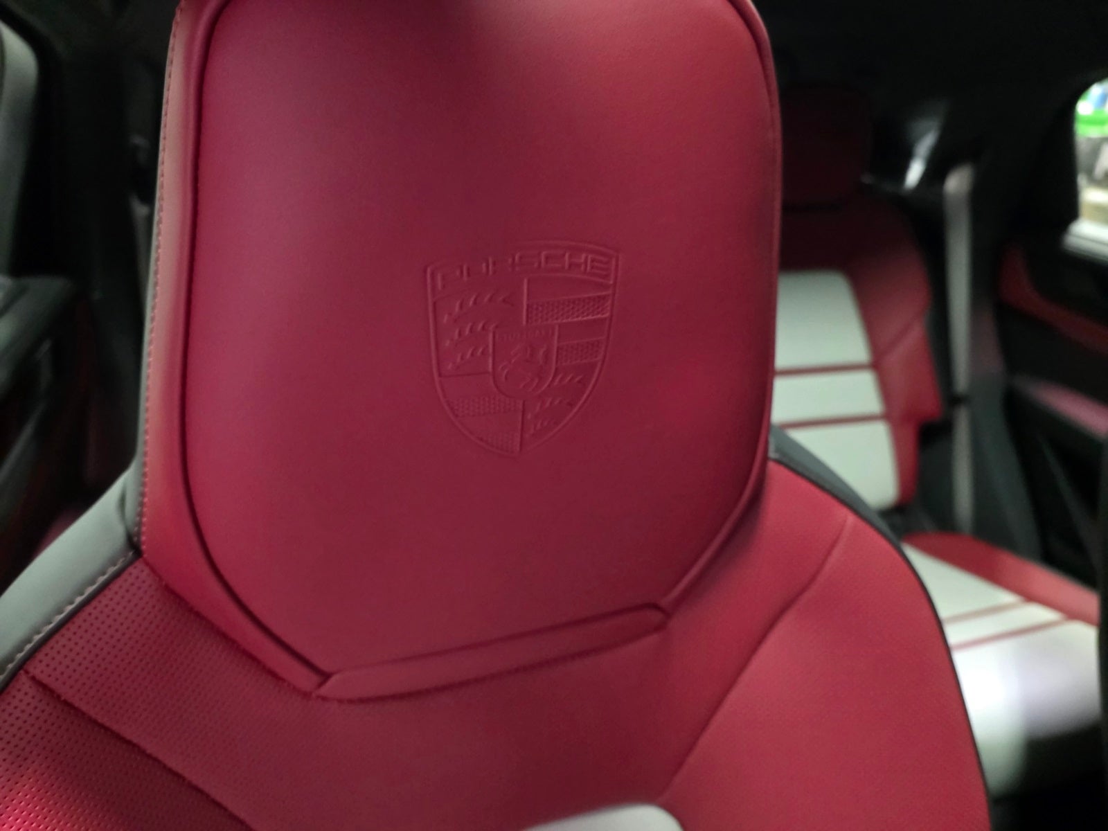 2026 Porsche Cayenne Coupe GTS