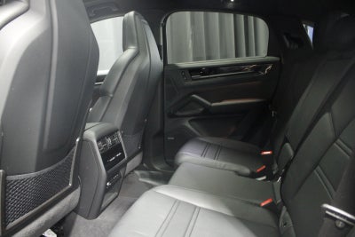 2025 Porsche Cayenne Coupe GTS