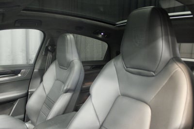 2025 Porsche Cayenne Coupe GTS