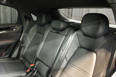 2025 Porsche Cayenne Coupe GTS